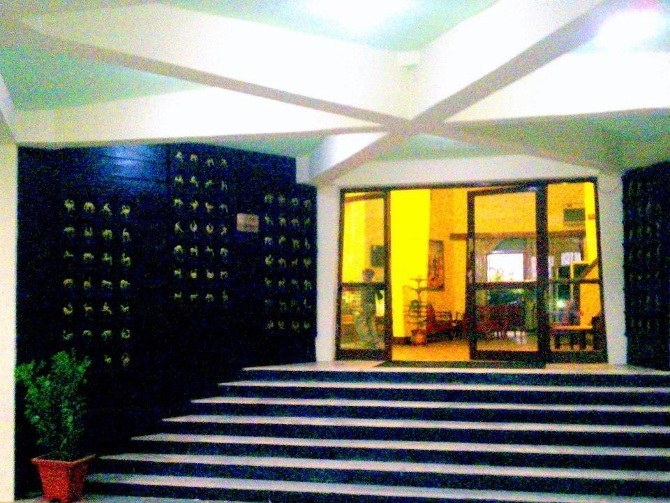 Hotel Bharatpur Ashok Bagian luar foto