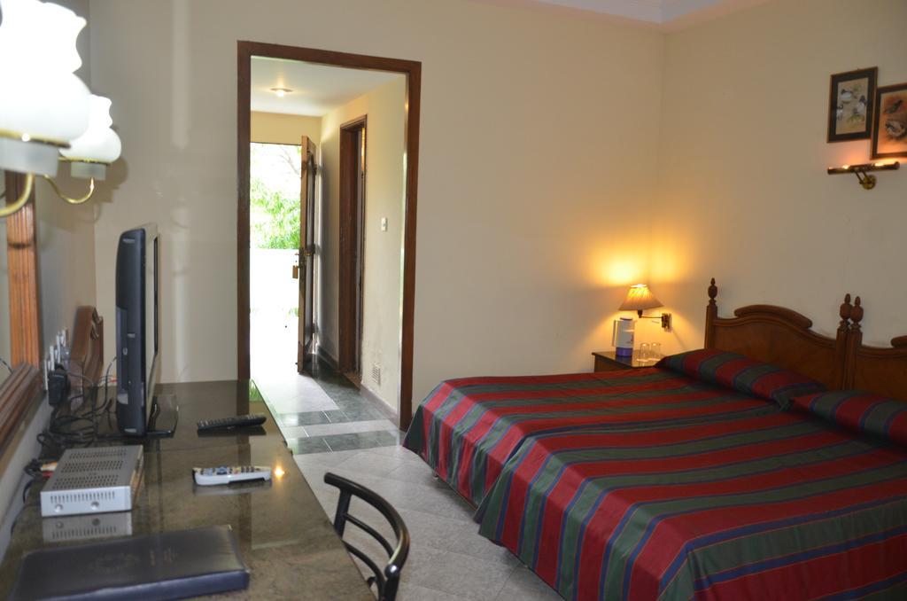 Hotel Bharatpur Ashok Bagian luar foto