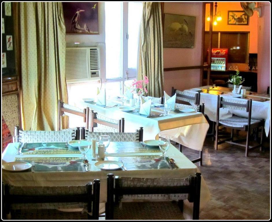 Hotel Bharatpur Ashok Bagian luar foto