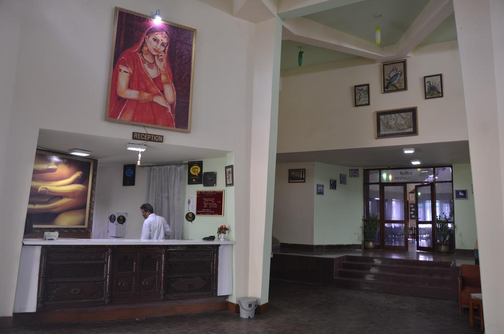 Hotel Bharatpur Ashok Bagian luar foto